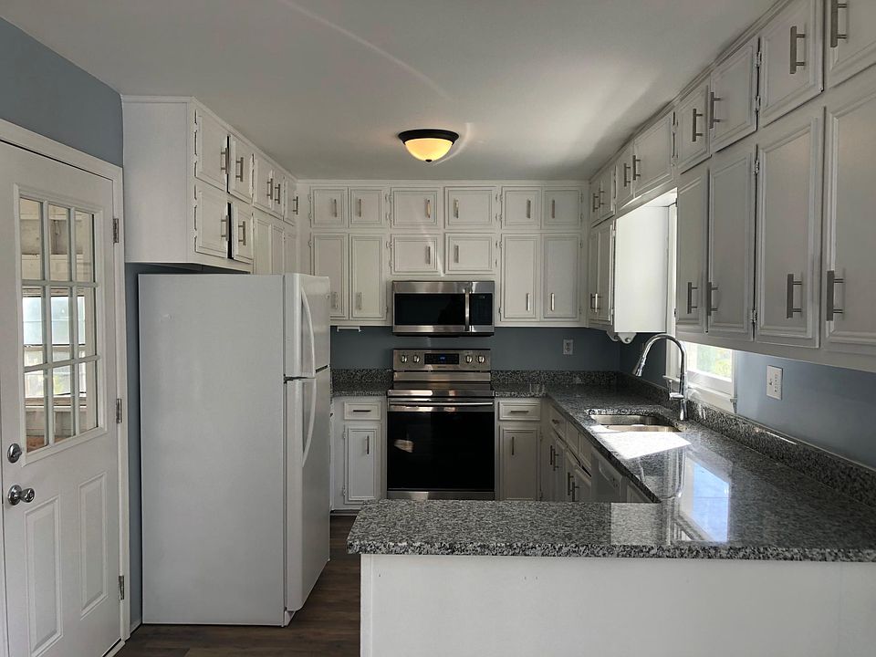 1st image of 815 Asterwood Dr