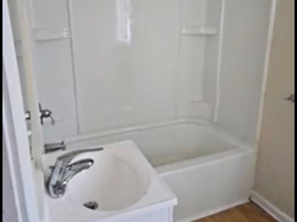 1534 Seaview Ave FLOOR 3, Bridgeport, CT 06607 Zillow