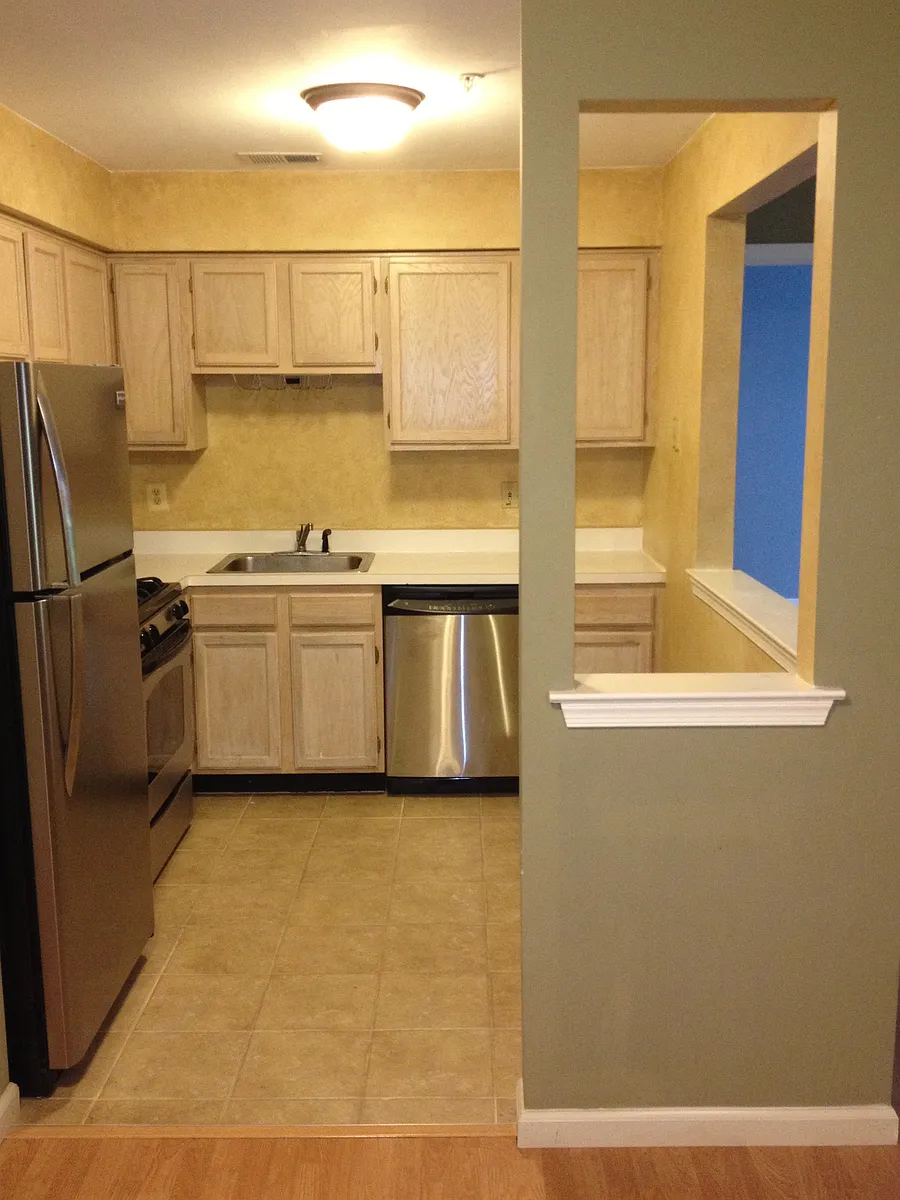 Building Photo - 836 Waterford Dr #836