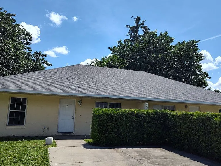 4540 SW 36th Ln — Photo 1