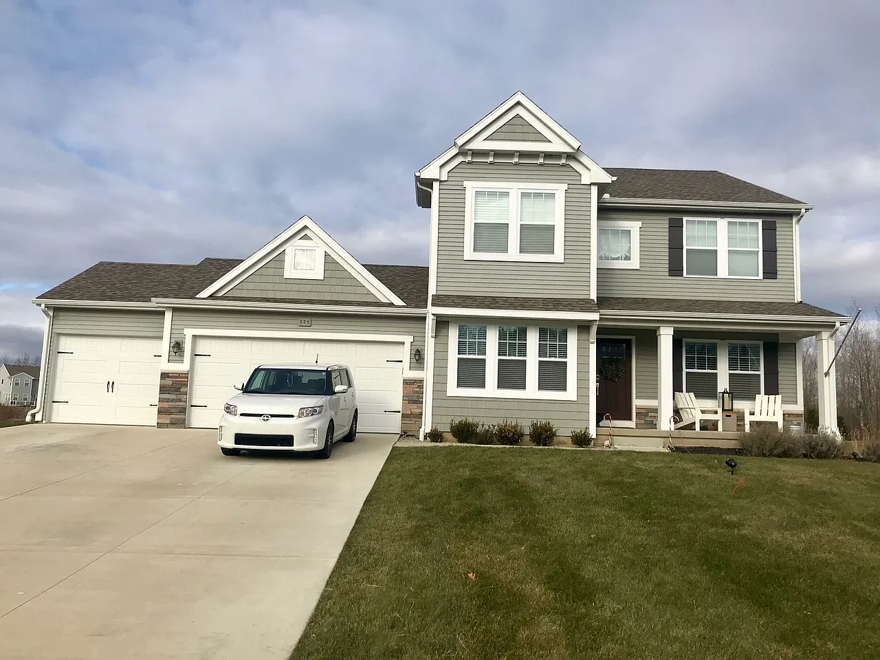 339 Shinnecock Dr photo 1