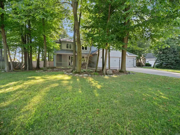 9525 Woodruff Ct, New Haven, IN 46774