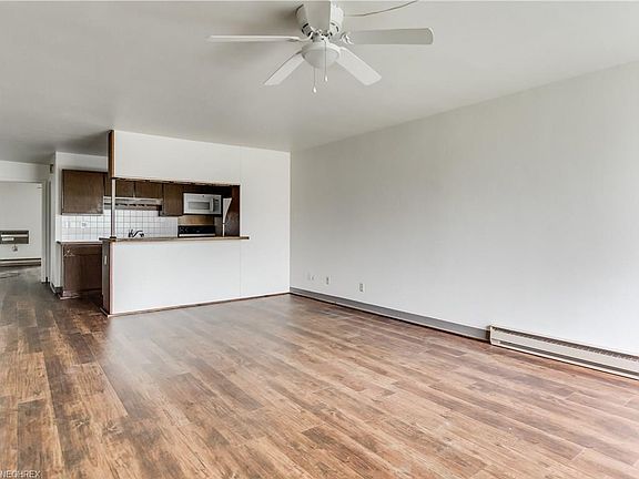 5th image of 2331 E Market St APT 218