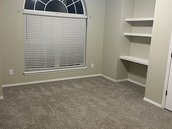 3rd image of 8924 S 257th East Pl