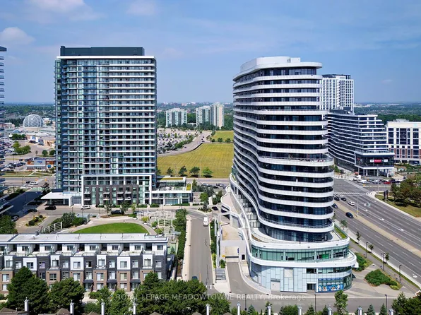 2520 Eglinton Ave W #1205, Mississauga, ON L5M 0Y4