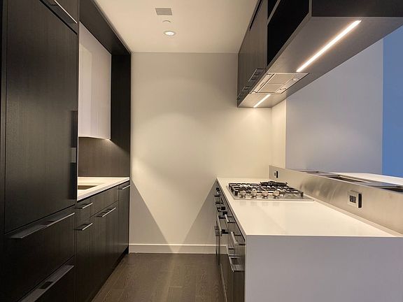 4th image of 252 South St #29N