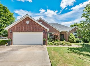 1301 Pinot Ave, Centerton, AR 72719