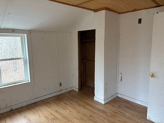 3rd image of 192 West Road