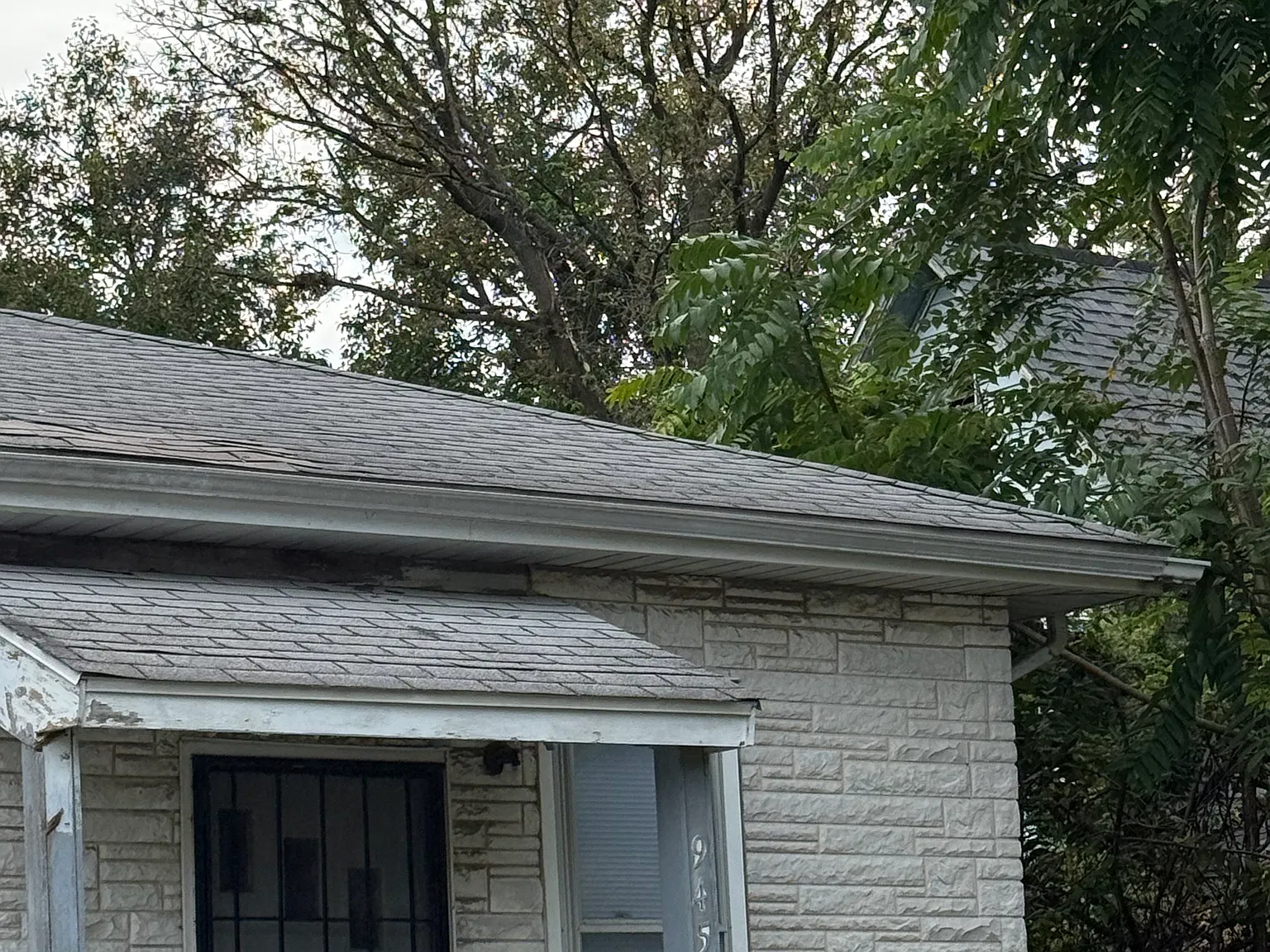 3 bed, 1032 sqft, $995 — Photo 2