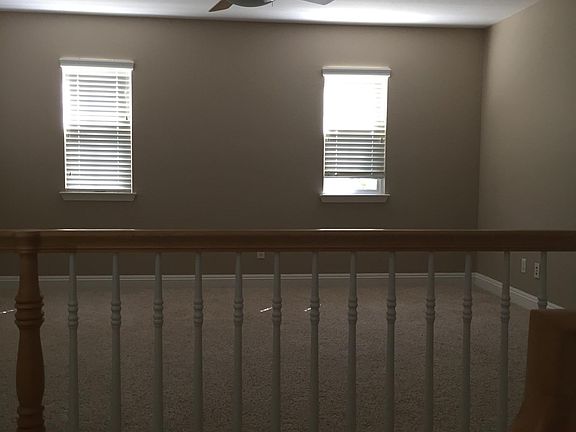 2nd image of 1756 Dunkeld Ln
