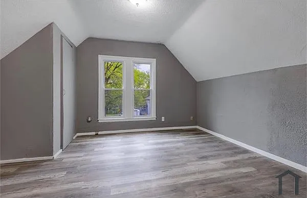 1015 N Winnebago St — Photo 5