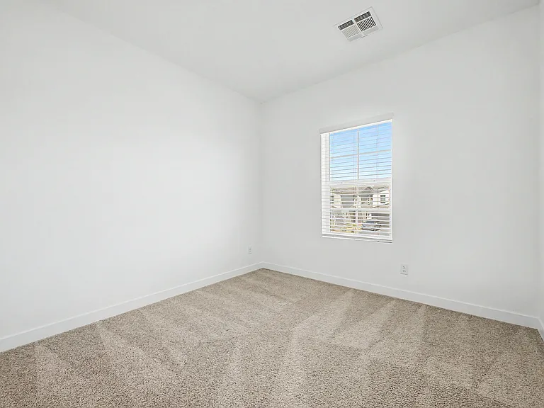 1528 N Pueblo Dr — Photo 23