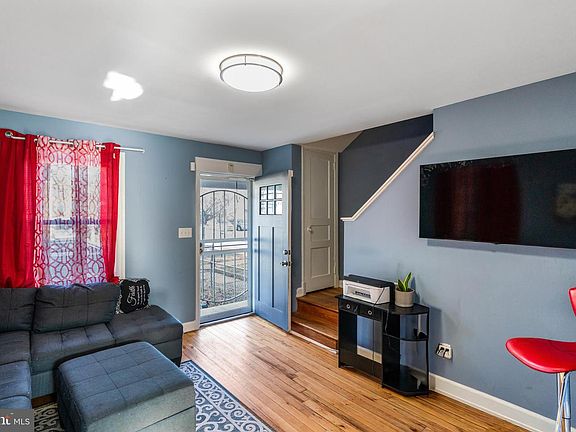 3rd image of 4801 B St SE