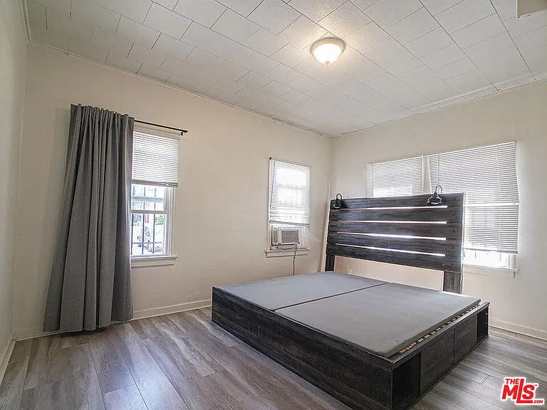 336 S Wilton Pl #338 — Photo 9