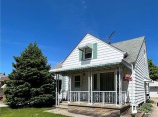 2207 E 290th St, Wickliffe, OH 44092