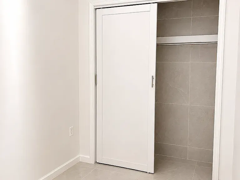 402 Woodbine St #1 — Photo 13