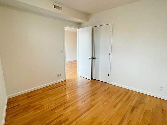 5th image of 62 Clermont Ave APT 304