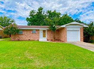 929 N Linda Ave, Ada, OK 74820