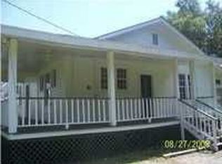 1051 Shore Acres Dr, Mobile, AL 36605