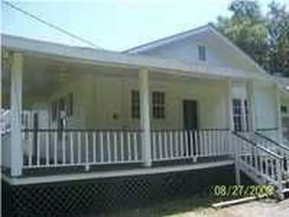 1051 Shore Acres Dr, Mobile, AL 36605