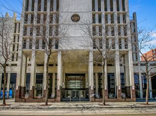 1122 N Clark St APT 2510, Chicago, IL 60610