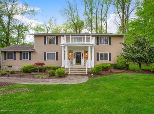 5 Seven Oaks Dr, Holmdel, NJ 07733
