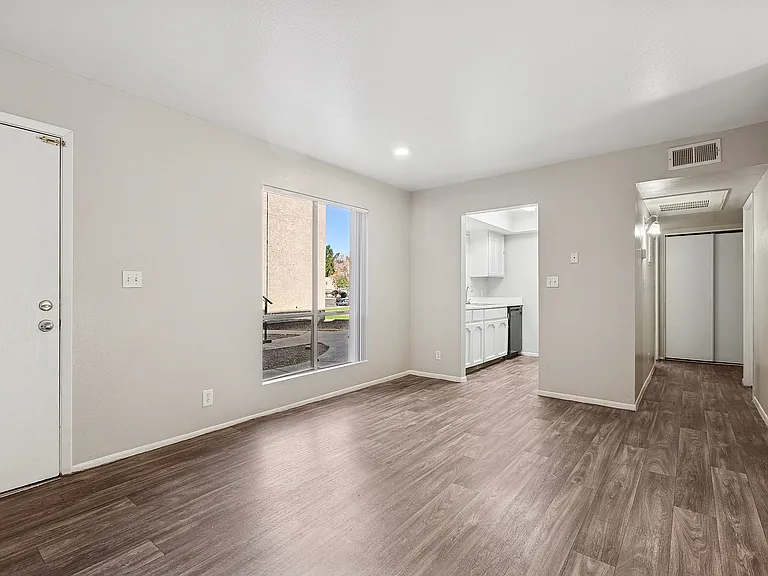 Bridge Lane Apartment Homes — Photo 14