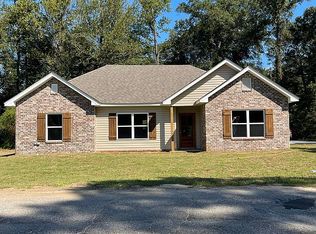 301 Cedar St, Petal, MS 39465