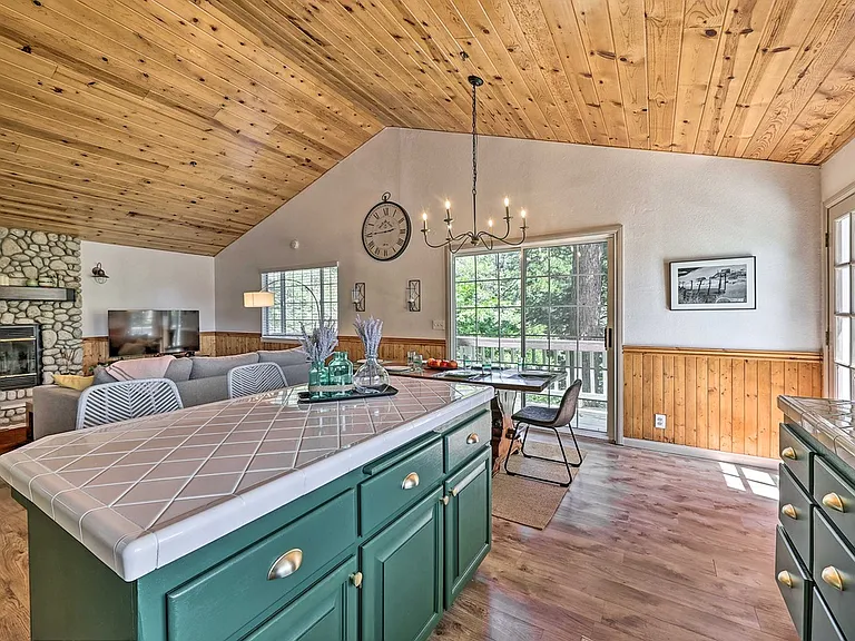 360 Cedarbrook Dr — Photo 6