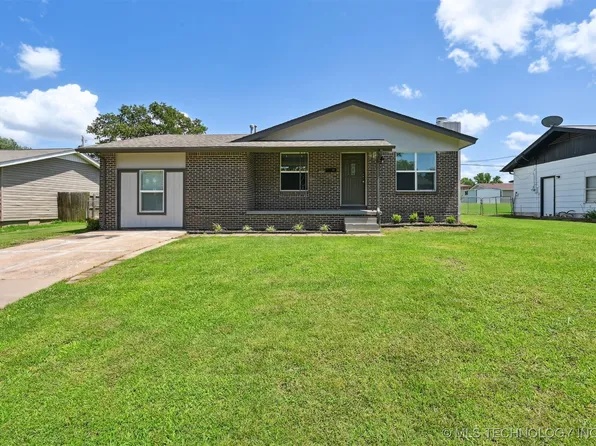 108 W 31st Pl, Sand Springs, OK 74063