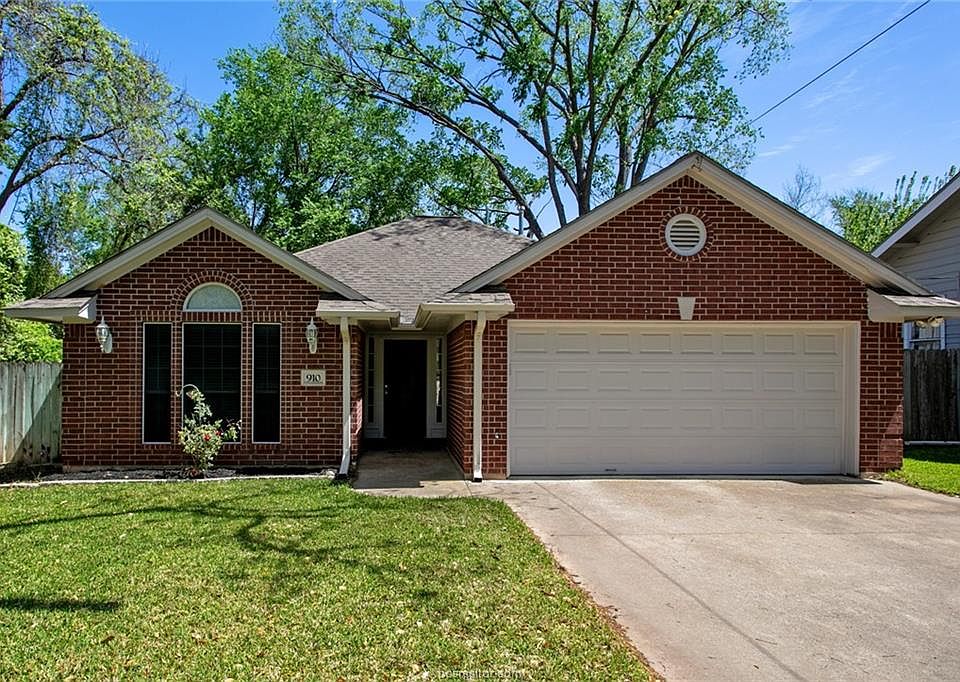 910 E 27th St, Bryan, TX 77803 | Zillow