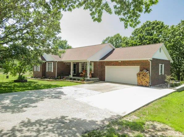 1108 Fresno Circle, Stockton, MO 65785