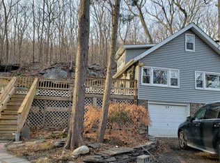 29 Terra Cotta Rd, Hewitt, NJ 07421