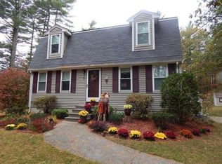 8 Meadow Ln, Lakeville, MA 02347