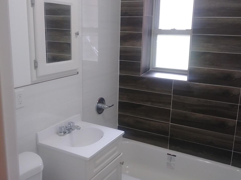 2nd image of 91-34 195th St #1G