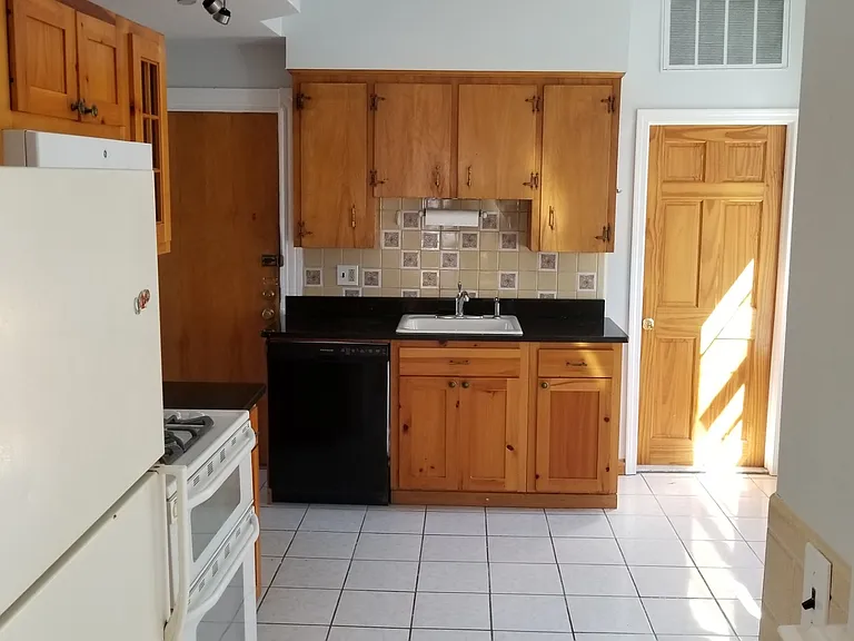 341 Summer St #1 — Photo 3