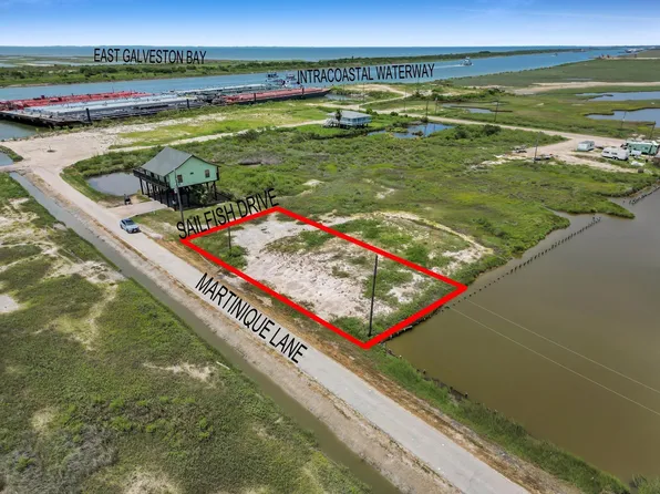 3301 Sailfish Dr, Port Bolivar, TX 77650