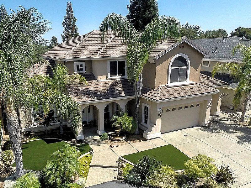 1st image of 332 Ironwood Cir
