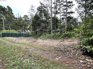 17550 Ocean Blvd, Rockaway Beach, OR 97136