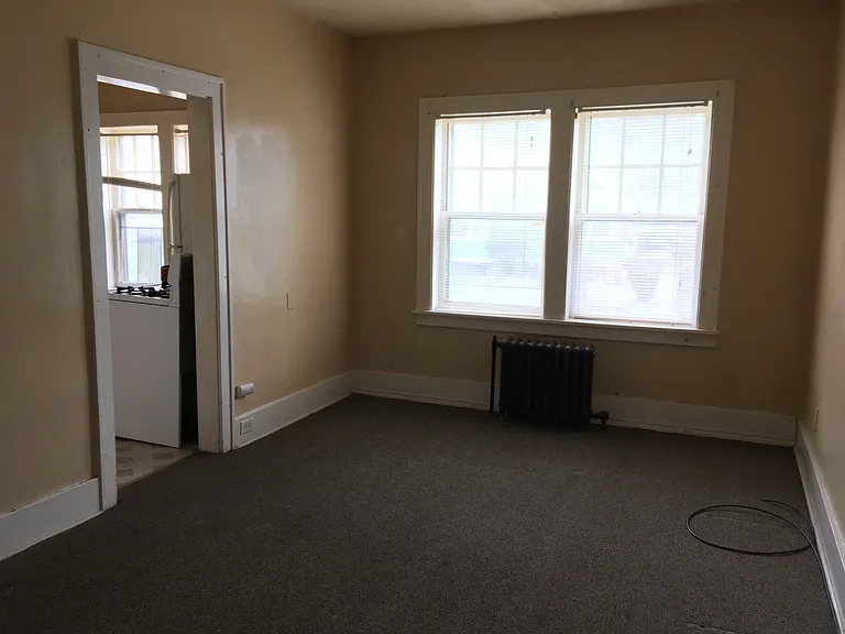 149 Devonshire Ct — Photo 6