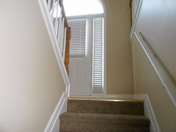2nd image of 805 Somerset Vale Dr