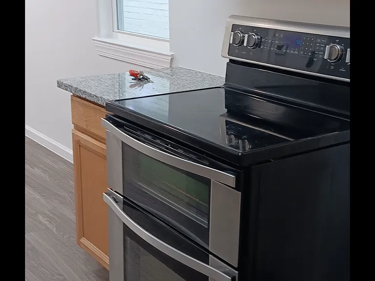 1516 Grove St — Photo 15