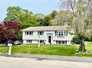 22 Old Meetinghouse Rd, Auburn, MA 01501