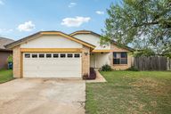 Peachtree Valley Dr-S2607-001.jpg