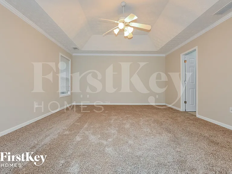 54 Windcrest Dr — Photo 7