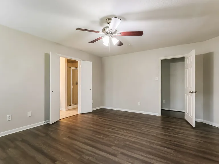 23503 Maple View Dr — Photo 9