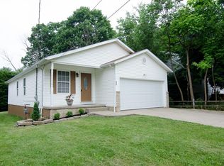 992 Burbank Ave, Akron, OH 44305