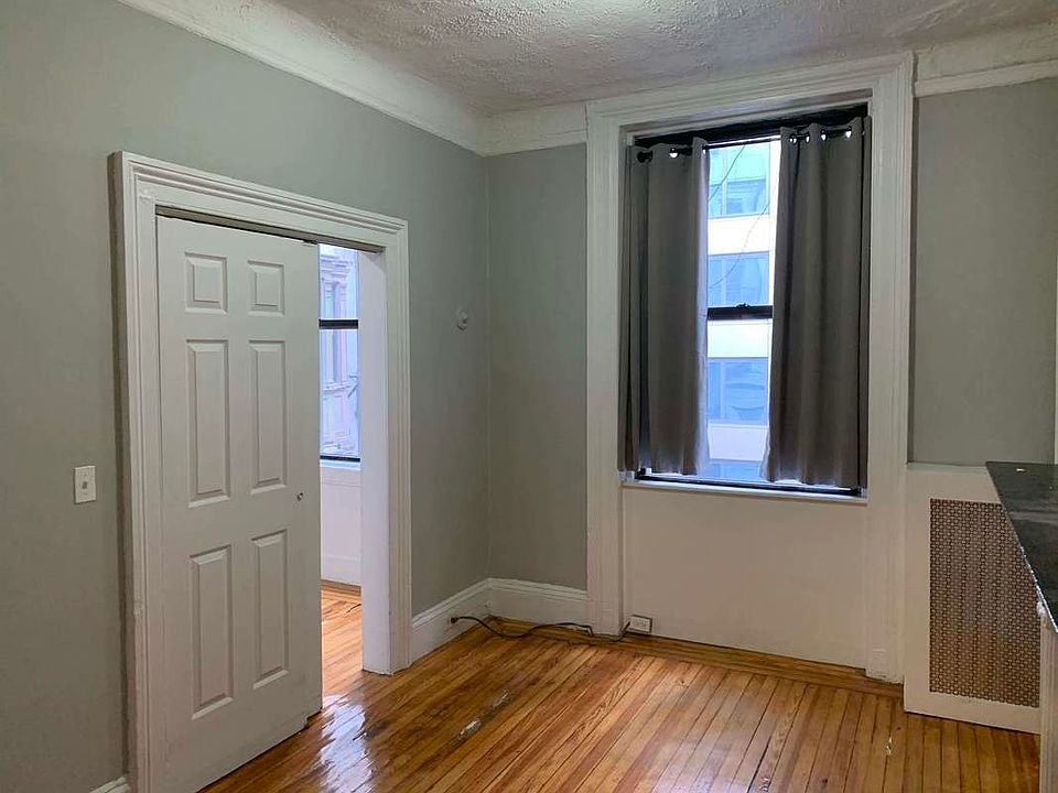 2nd image of 60 E 34th St #3RE