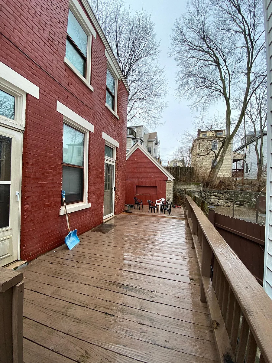Building Photo - 440 Ada St