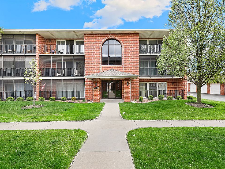 1st image of 5031 Circle Dr APT 212